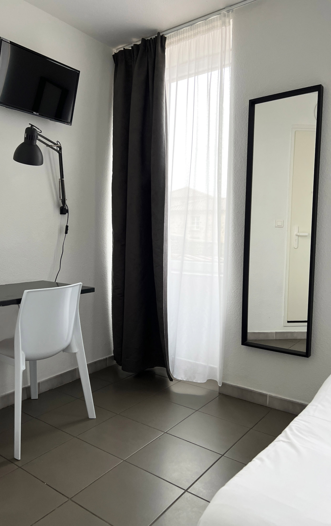 Chambre Eco 10-11m2 Hotel Le Ponson Aubenas